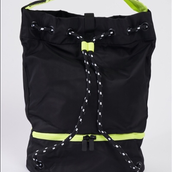 FIORUCCI FUN UNISEX BUCKET BAG BACKPACK - Picture 5 of 6